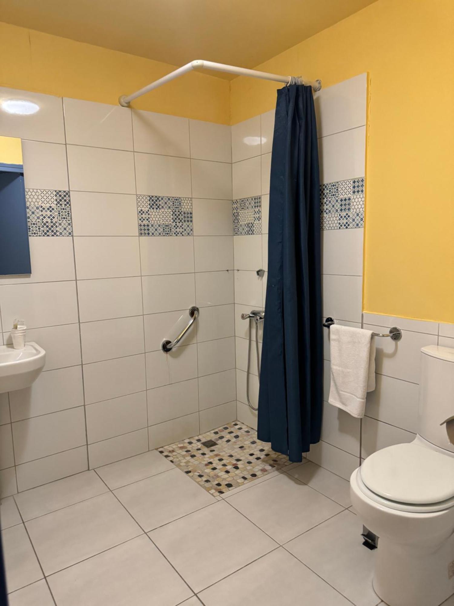 La Cascade Hotell Onet-le-Château Exteriör bild